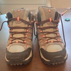 Merrell Moab 2 Mid Waterproof Women’s Hiking Boots